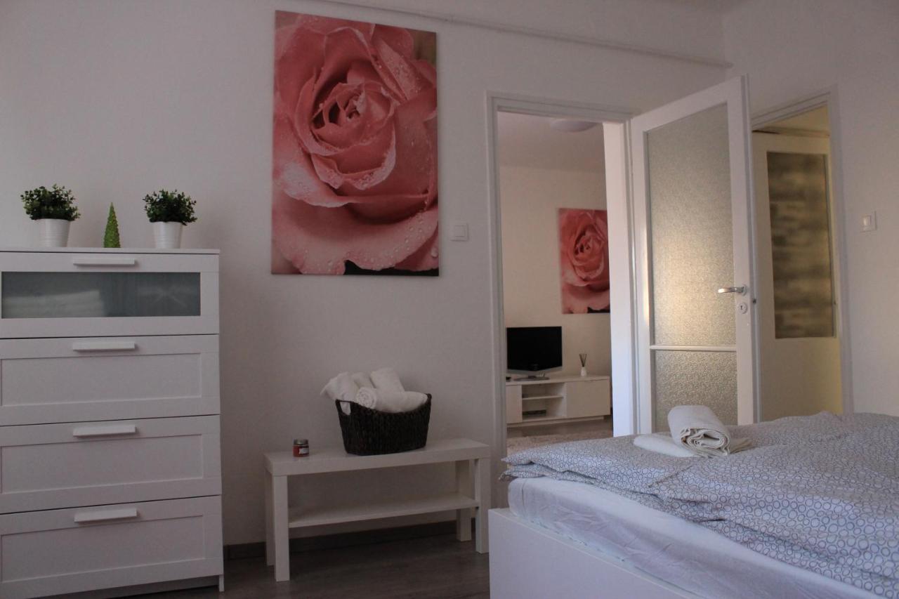 Apartamento Wanderer 1 Debrecen Exterior foto